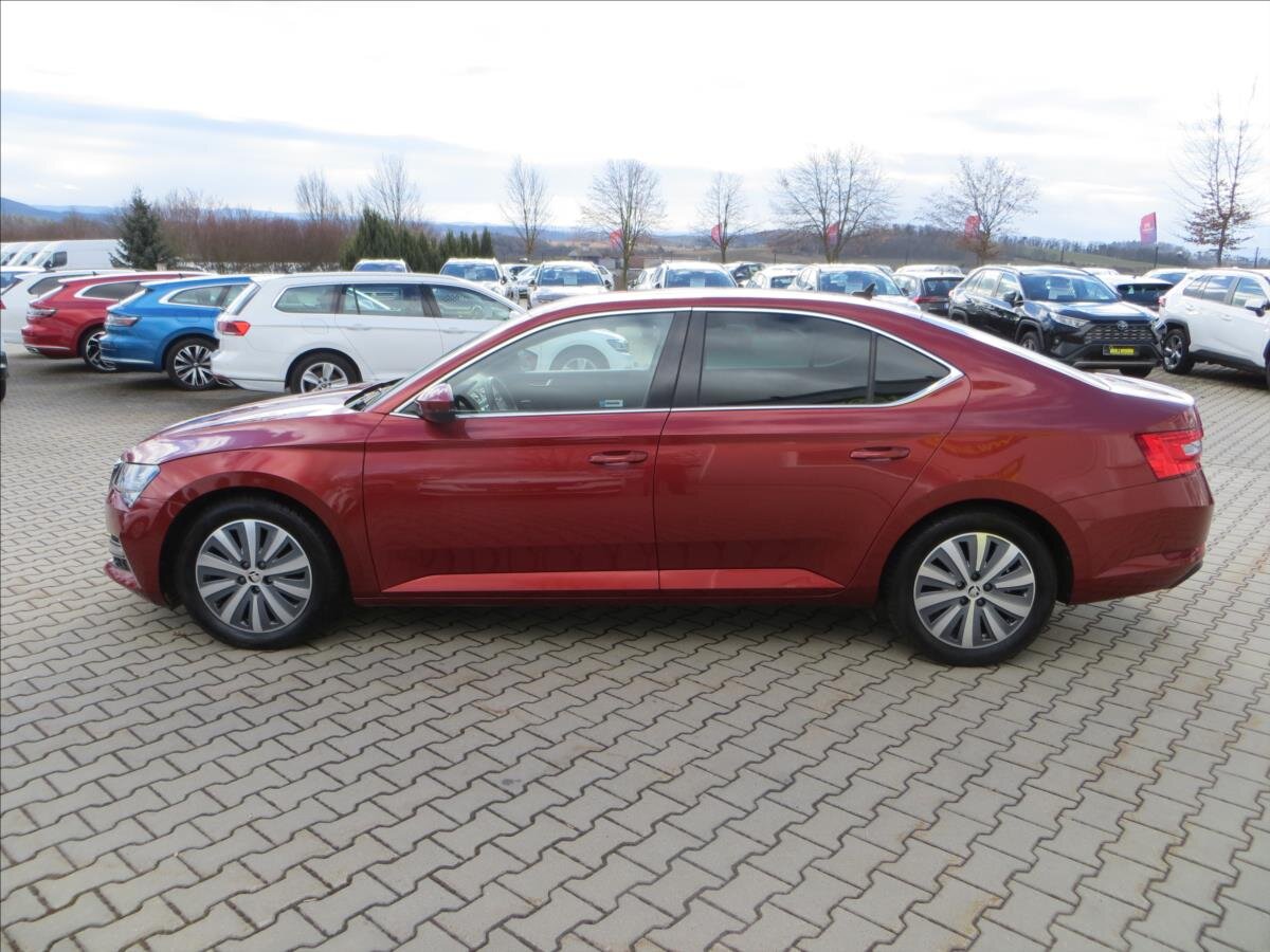 Škoda Superb Liftback 1,4 l 115 kw