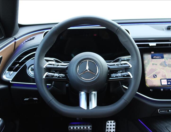 Mercedes-Benz Třídy E 20