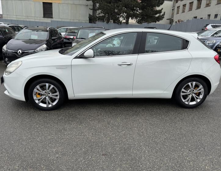 Alfa Romeo Giulietta 4