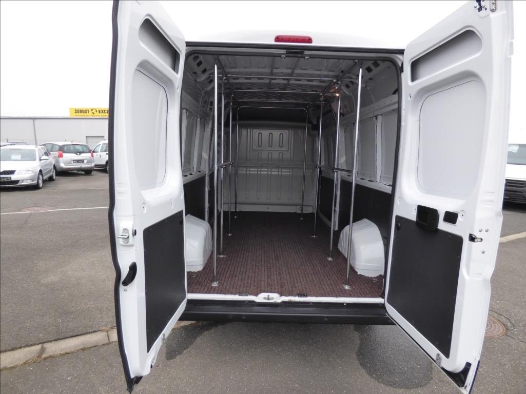 Peugeot Boxer Ostatní 2,2 l 121 kw