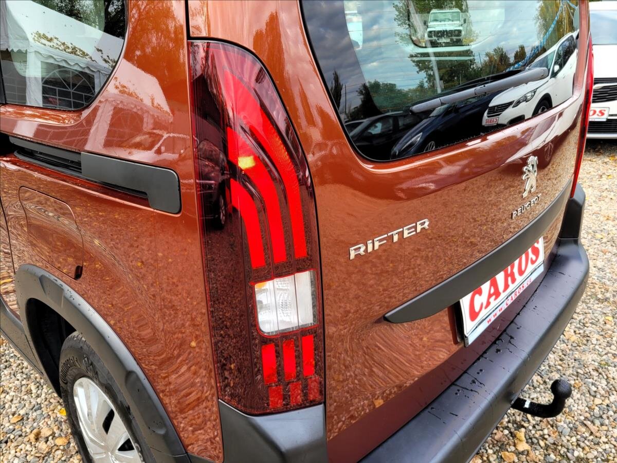 Peugeot Rifter MPV 1,5 l 75 kw