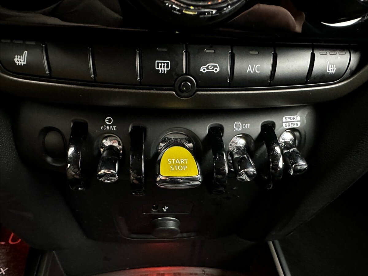 Mini Countryman Kombi 1,5 l 162 kw