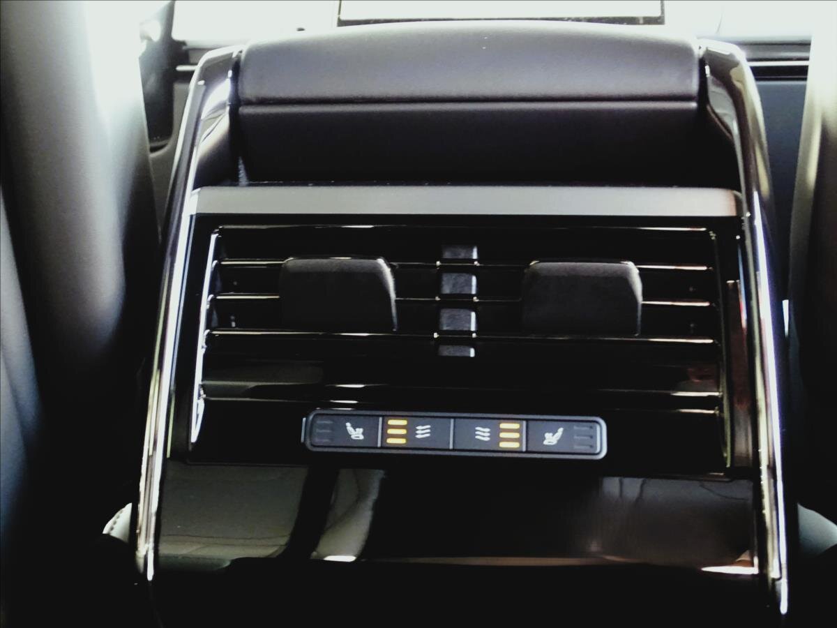 Land Rover Range Rover Sport SUV / Terénní 3,0 l 221 kw