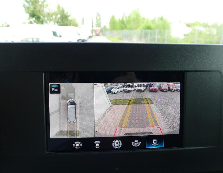 Mercedes-Benz Sprinter 16