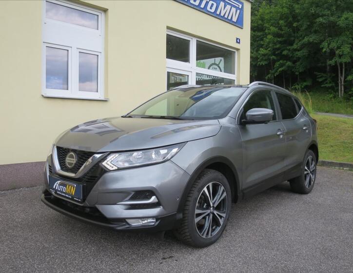 Nissan Qashqai 1