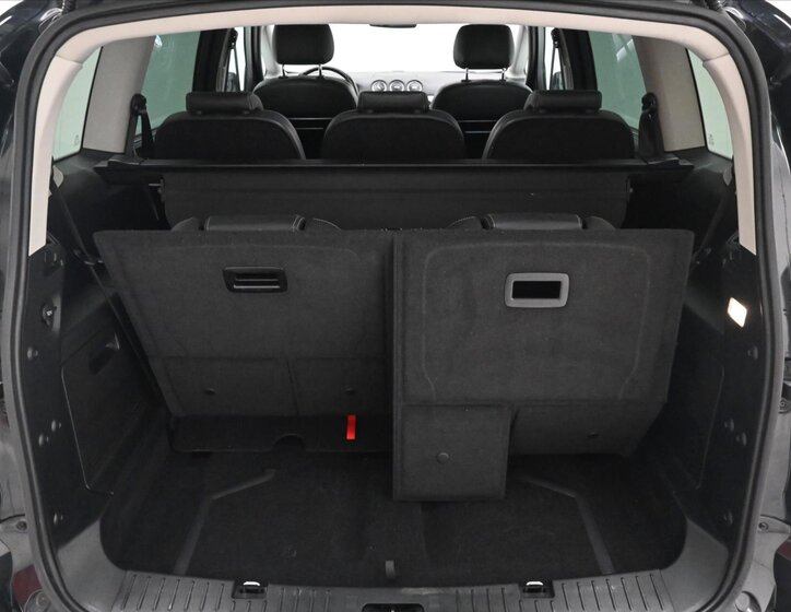 Ford S-MAX MPV 2,0 l 100 kw