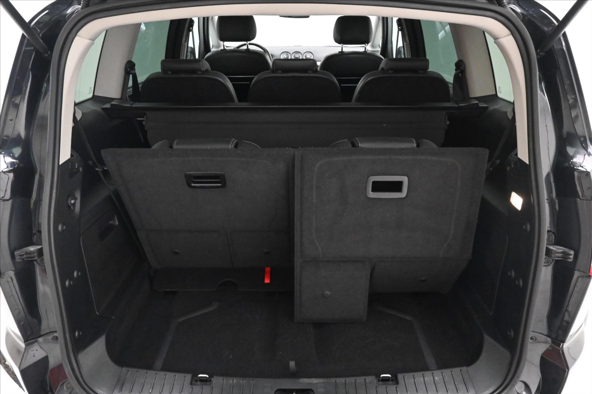 Ford S-MAX MPV 2,0 l 100 kw