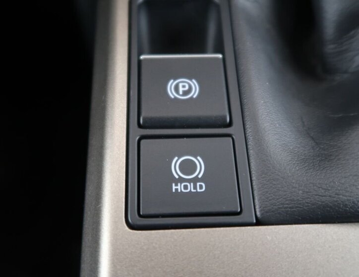 Toyota Land Cruiser Kombi 2,8 l 151 kw