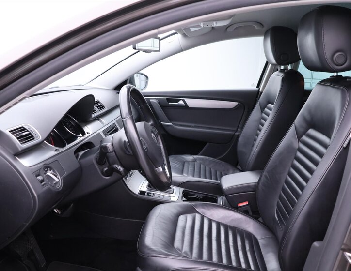 Volkswagen Passat Kombi 2,0 l 155 kw