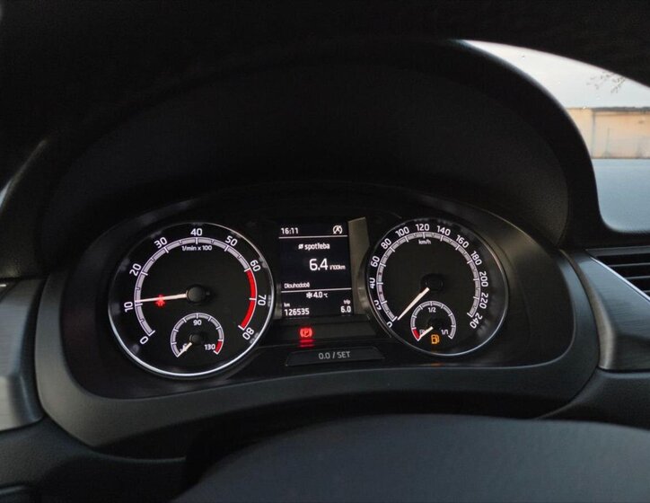 Škoda Rapid Hatchback 999,0 81 kw