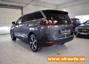 Peugeot 5008 MPV 1,5 l 96 kw
