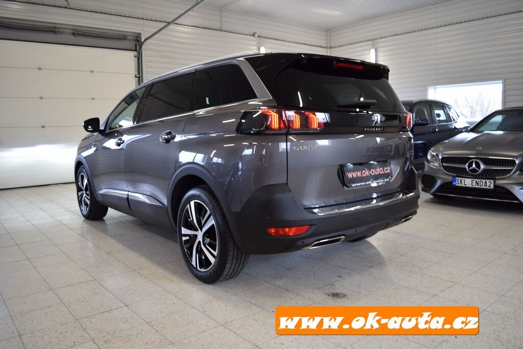 Peugeot 5008 MPV 1,5 l 96 kw