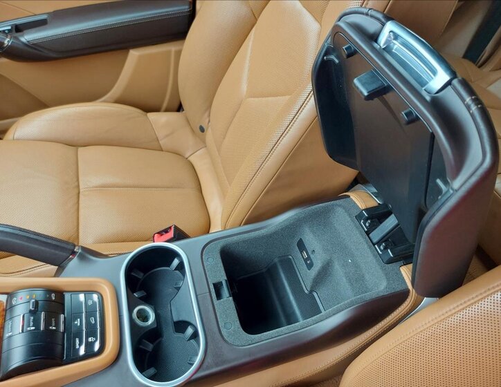 Porsche Cayenne SUV / Terénní 3,0 l 245 kw