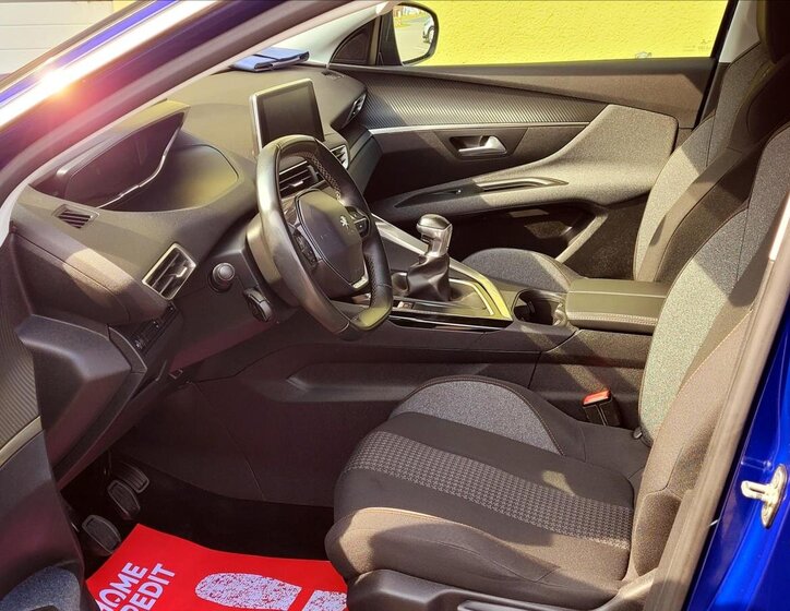 Peugeot 3008 SUV / Terénní 1,5 l 96 kw