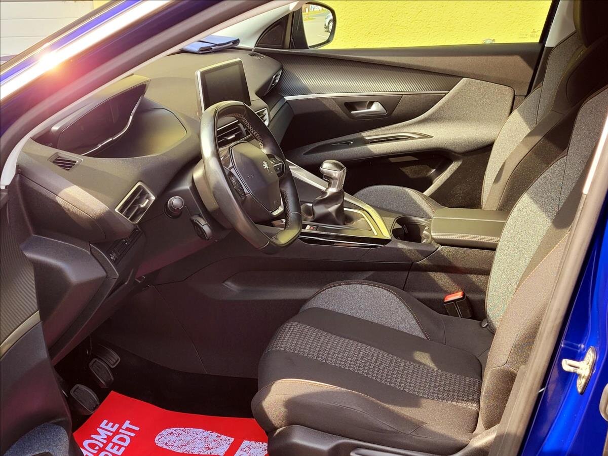 Peugeot 3008 SUV / Terénní 1,5 l 96 kw
