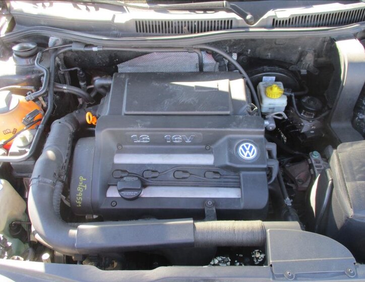Volkswagen Golf Hatchback 1,6 l 77 kw
