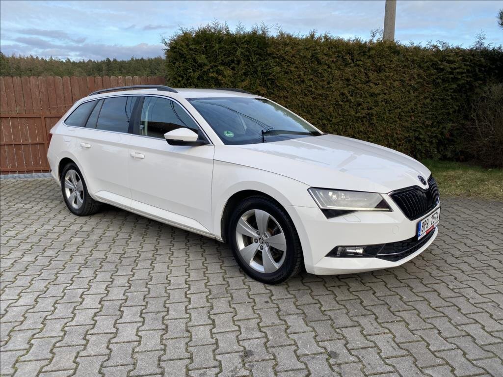 Škoda Superb Kombi 2,0 l 110 kw