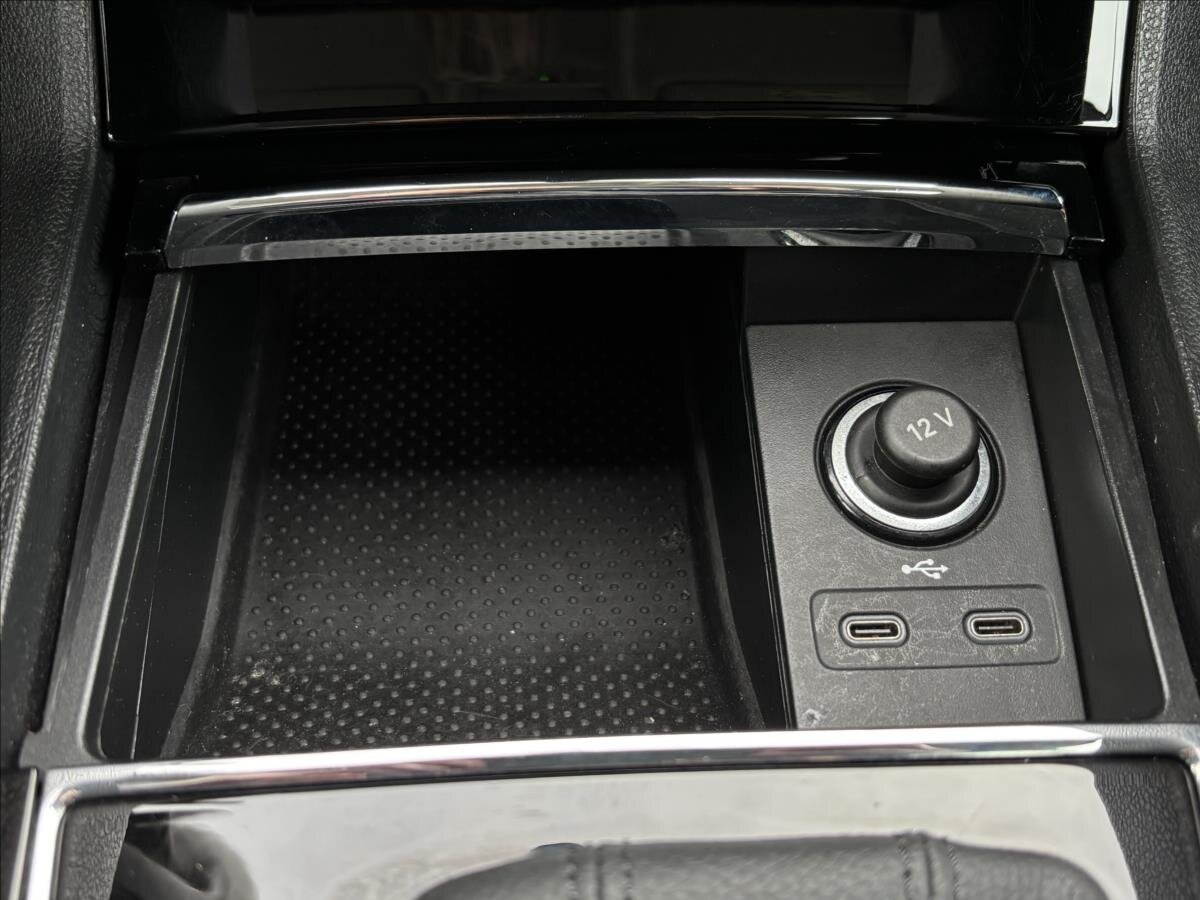 Škoda Karoq Kombi 1,5 l 110 kw