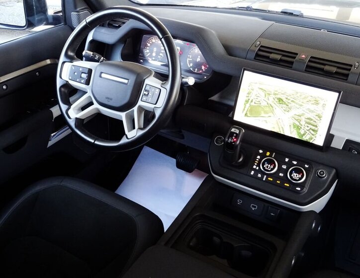 Land Rover Defender SUV / Terénní 3,0 l 221 kw