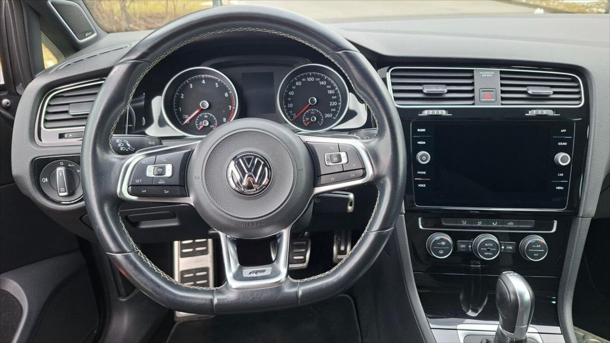 Volkswagen Golf Hatchback 1,4 l 110 kw