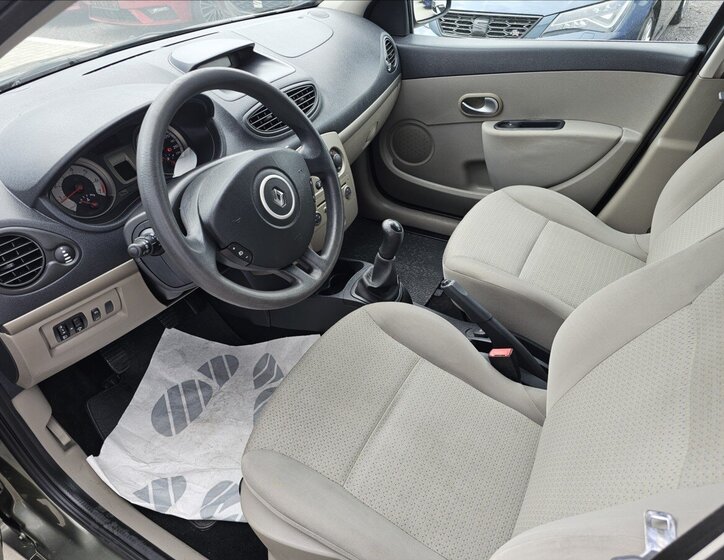 Renault Clio Kombi 1,1 l 55 kw