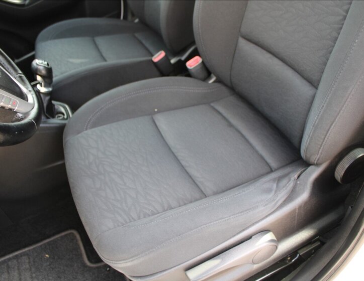 Hyundai ix20 Hatchback 1,4 l 66 kw