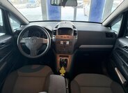Opel Zafira 8
