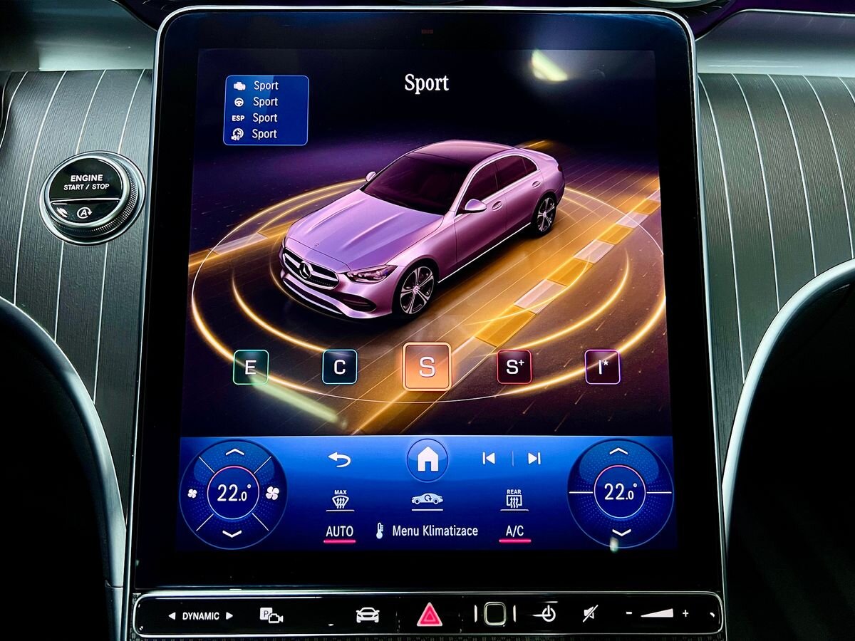 Mercedes-Benz Třídy C Sedan 2,0 l 190 kw