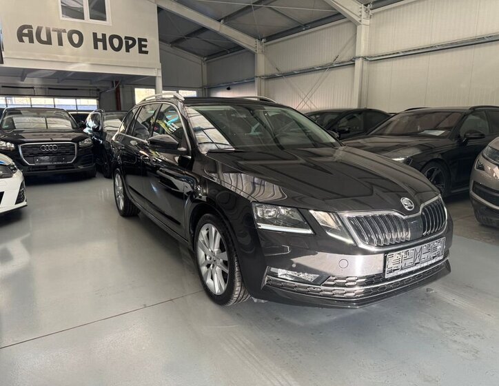 Škoda Octavia 1