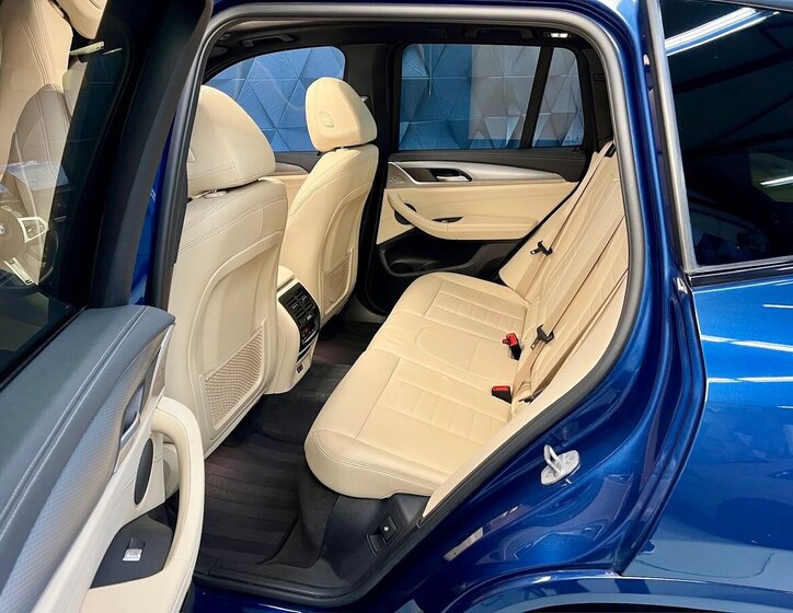 BMW X3 SUV 3,0 l 210 kw