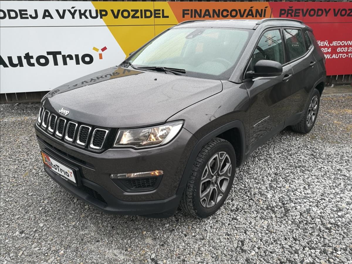 Jeep Compass SUV / Terénní 1,4 l 103 kw