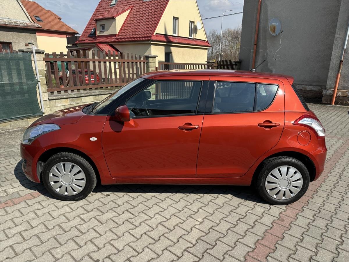 Suzuki Swift Hatchback 1,2 l 69 kw
