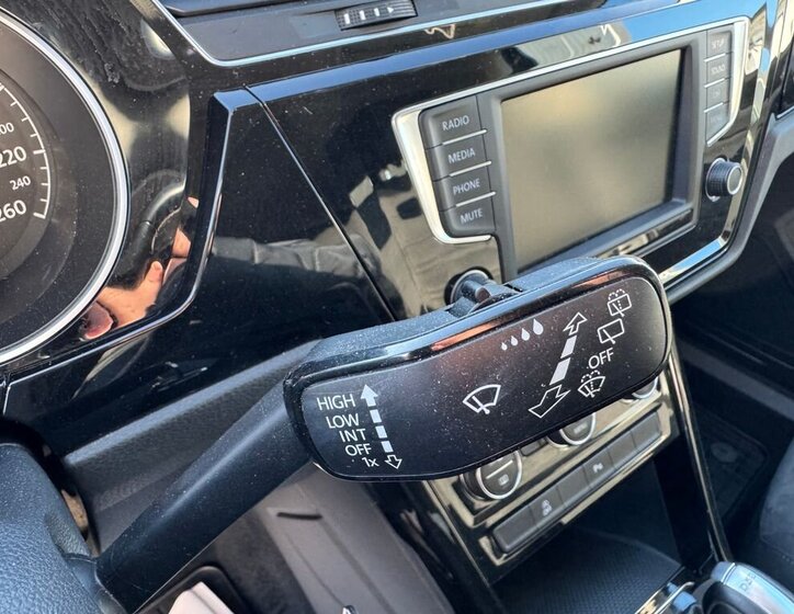 Volkswagen Touran MPV 2,0 l 140 kw