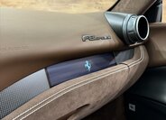 Ferrari F8 Kabriolet 3,9 l 530 kw