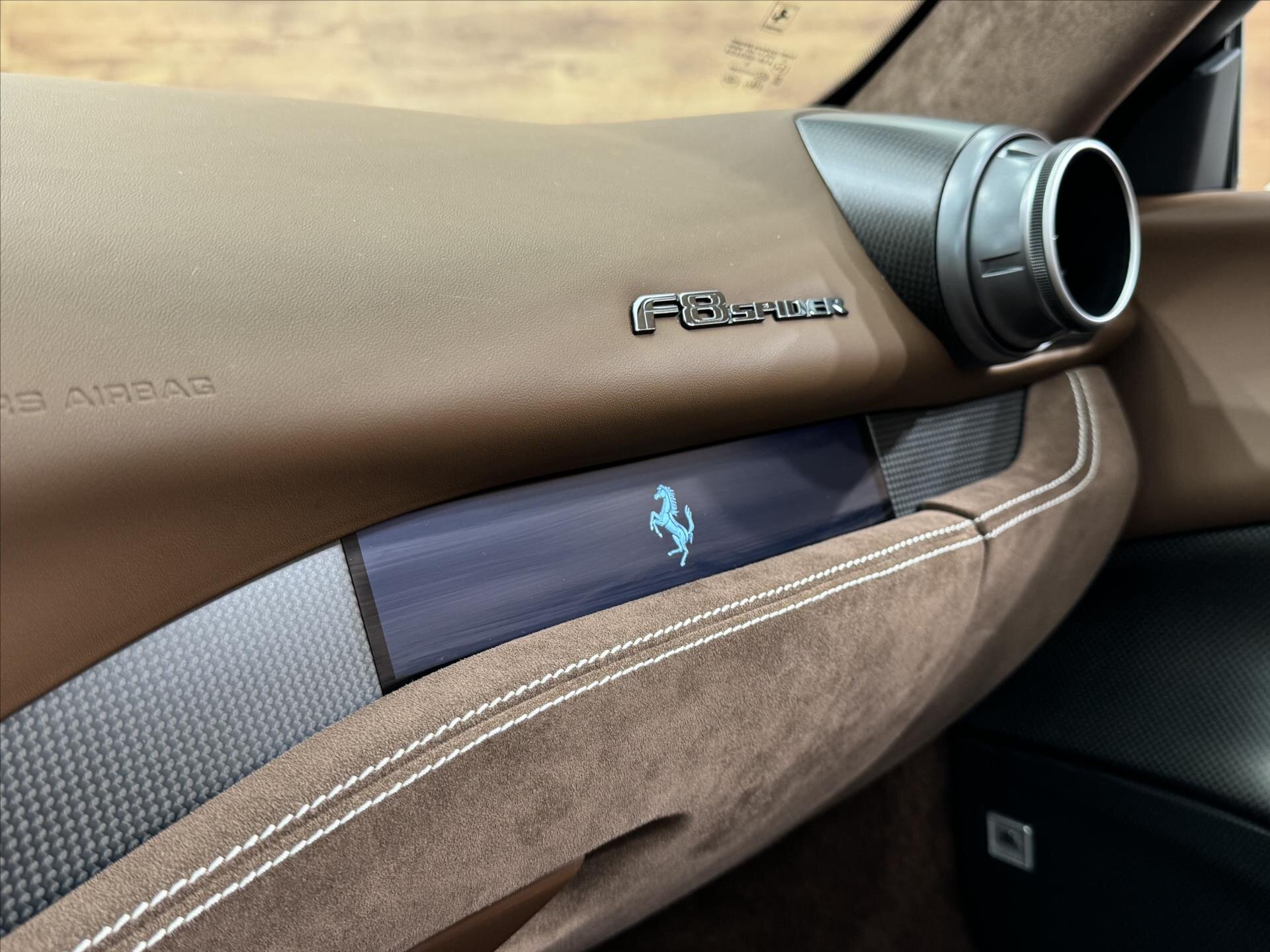 Ferrari F8 Kabriolet 3,9 l 530 kw