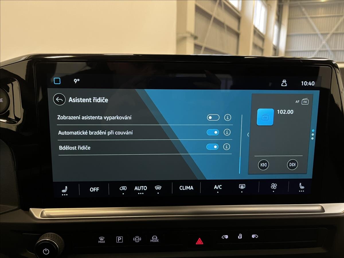 Volkswagen Caravelle Kombi 2,0 l 110 kw