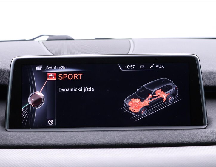 BMW X5 SUV / Terénní 3,0 l 230 kw