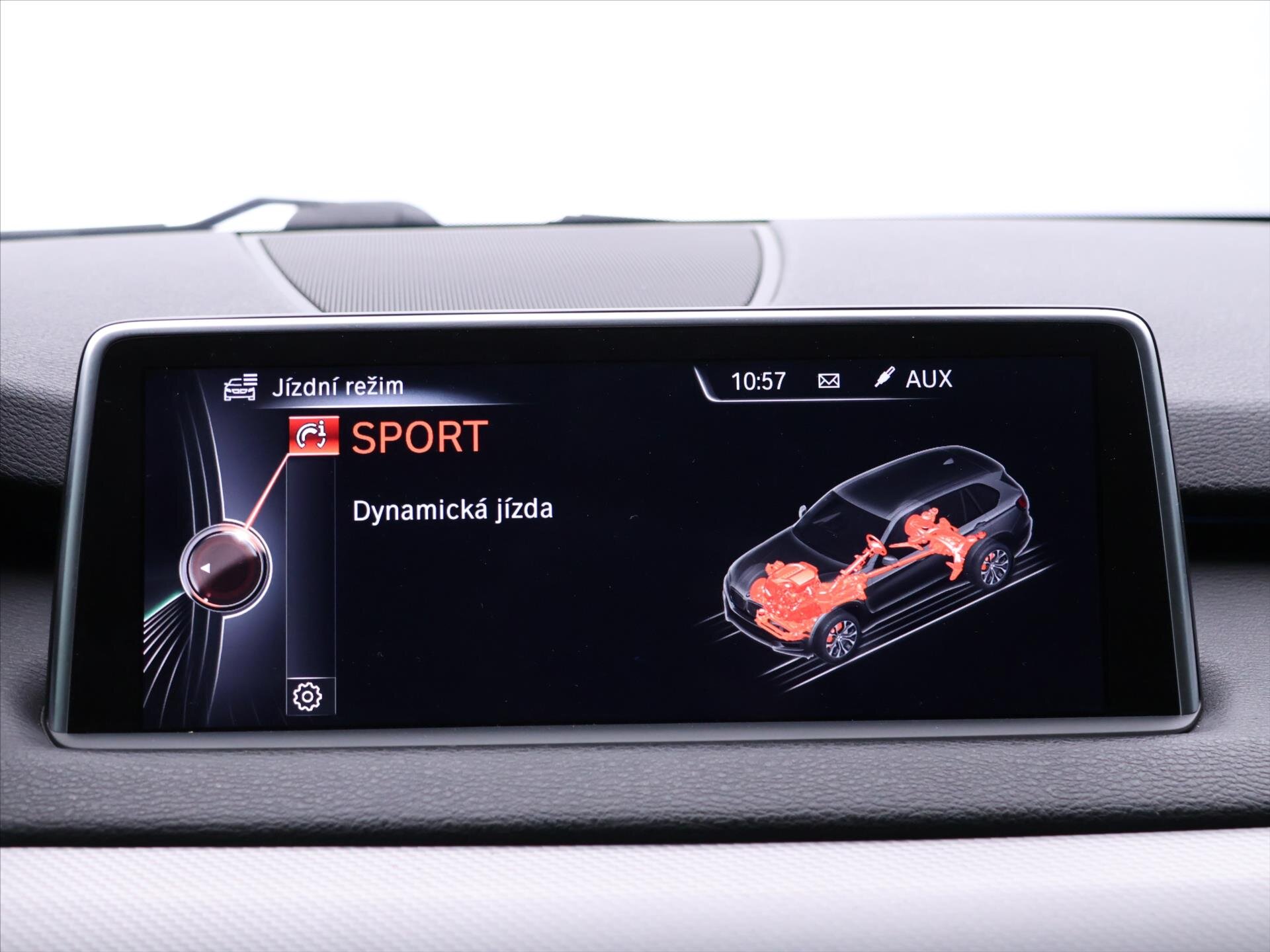 BMW X5 SUV / Terénní 3,0 l 230 kw