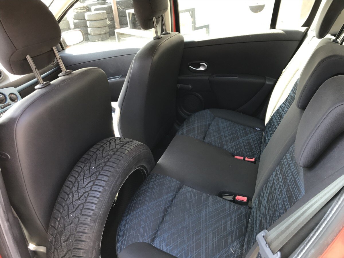 Renault Clio Hatchback 1,1 l 48 kw