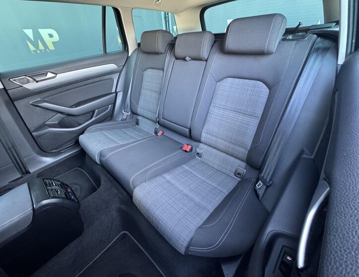 Volkswagen Passat Kombi 2,0 l 110 kw