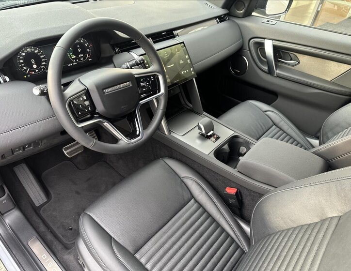 Land Rover Discovery Sport 9