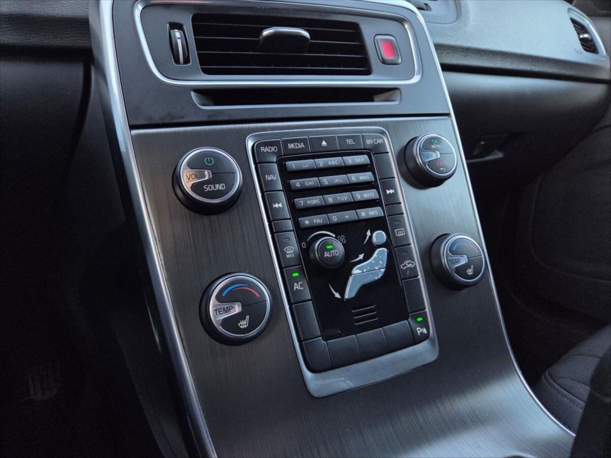 Volvo V60 Kombi 2,0 l 120 kw