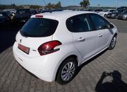 Peugeot 208 10