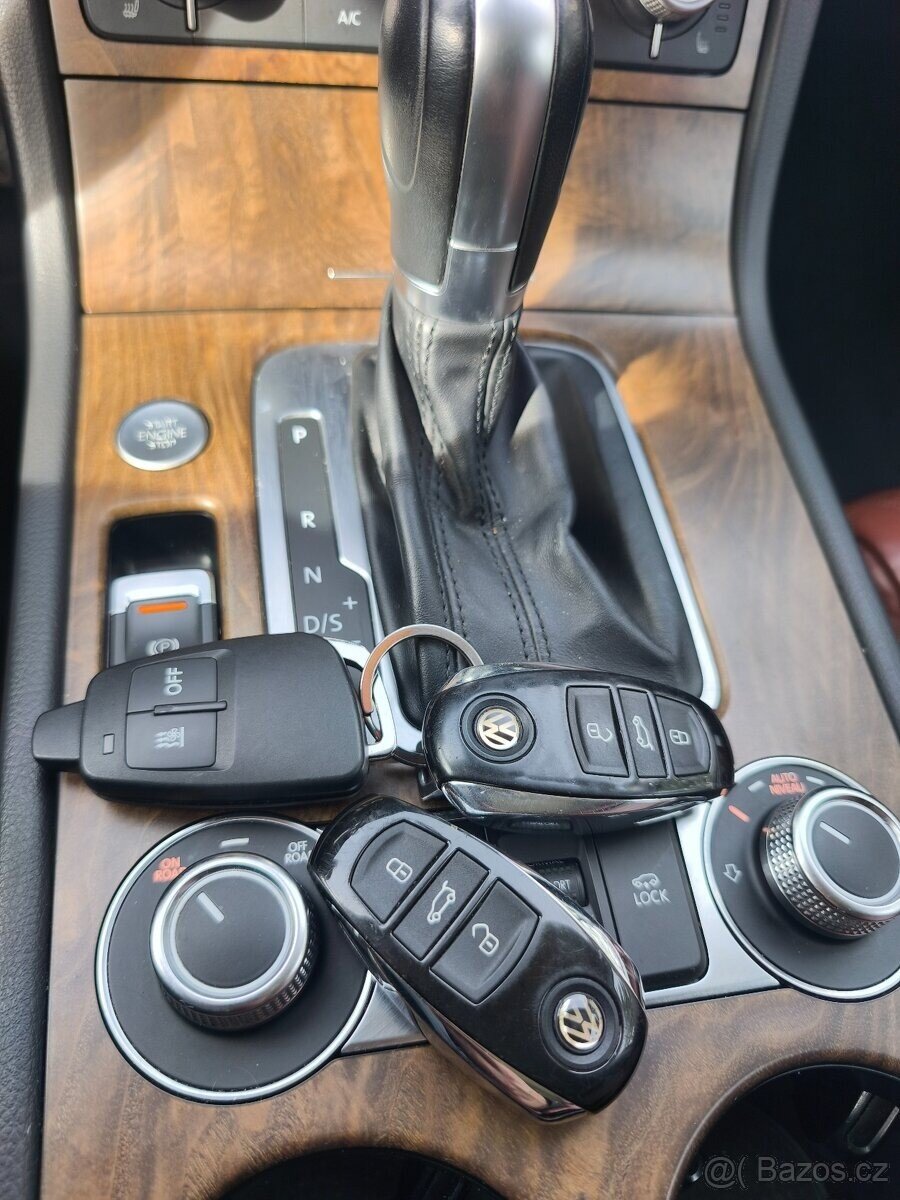 Volkswagen Touareg SUV / Terénní 0,0 196 kw