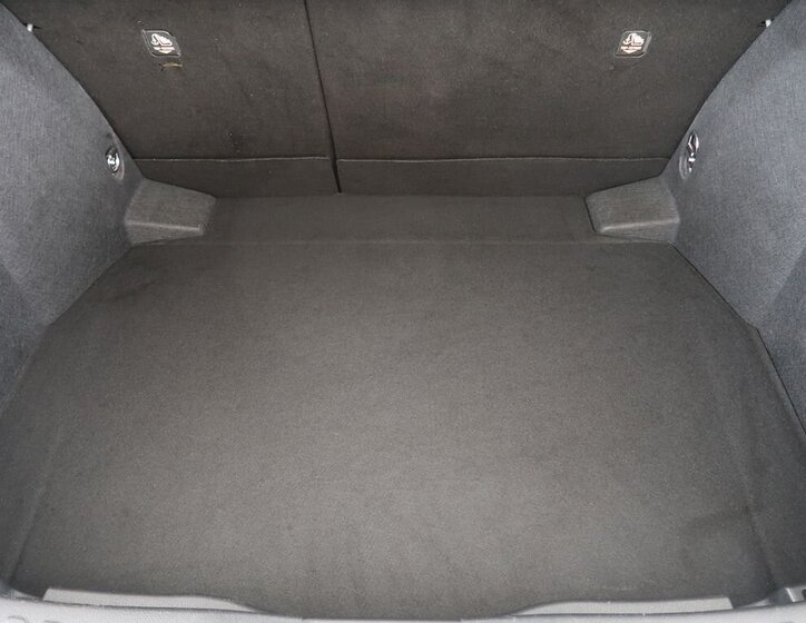 Toyota C-HR SUV / Terénní 1,8 l 72 kw