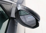 Peugeot 3008 SUV 1,2 l 100 kw