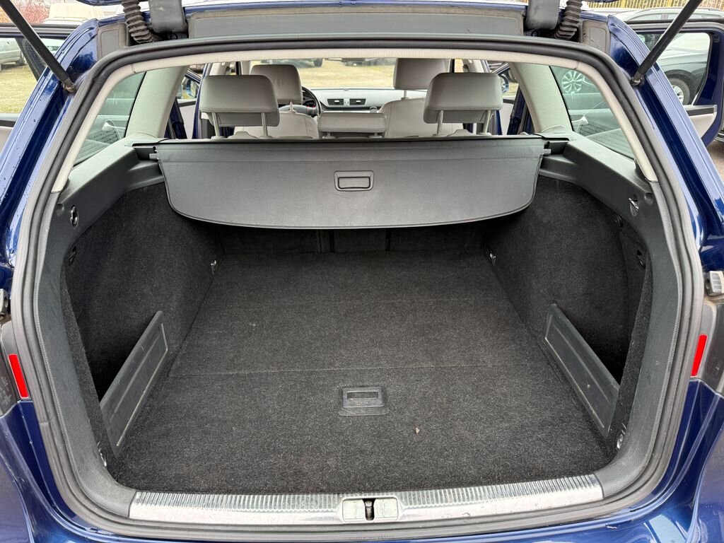 Volkswagen Passat Kombi 2,0 l 103 kw