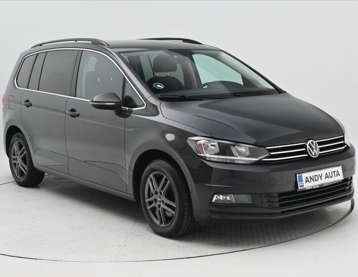 Volkswagen Touran 3