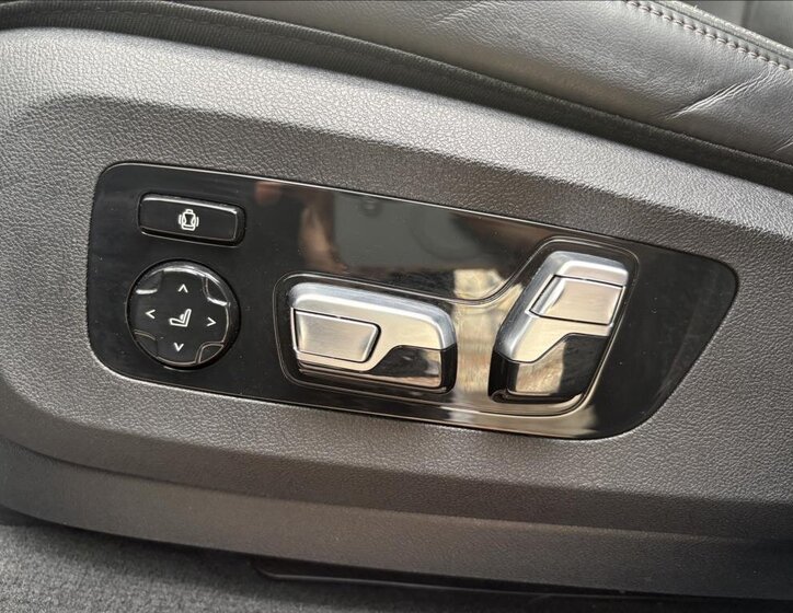 BMW X7 SUV 3,0 l 294 kw