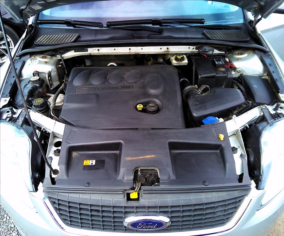 Ford Mondeo Kombi 2,0 l 103 kw